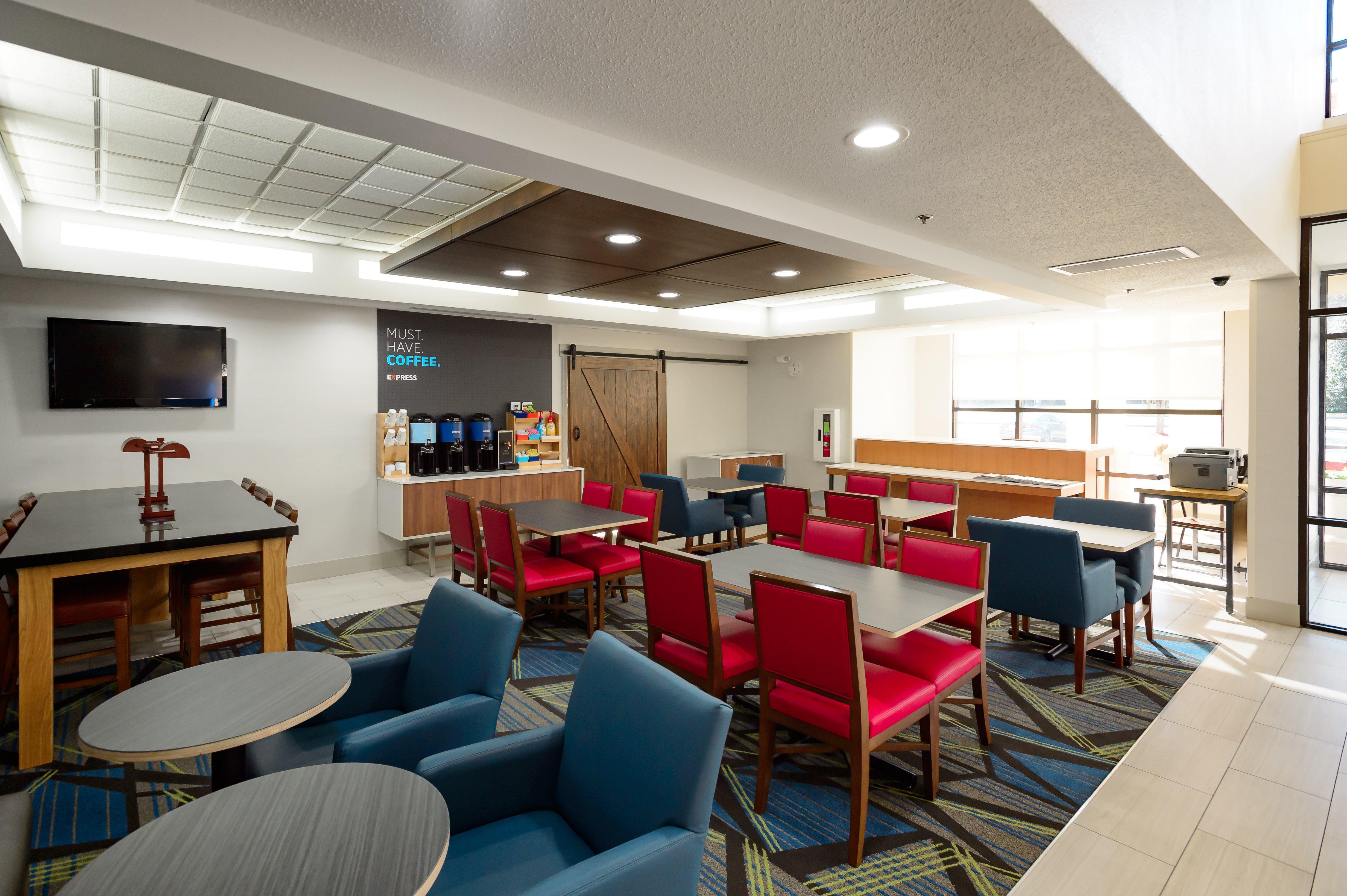 Holiday Inn Express Hillsborough-Durham Area By Ihg Exterior foto