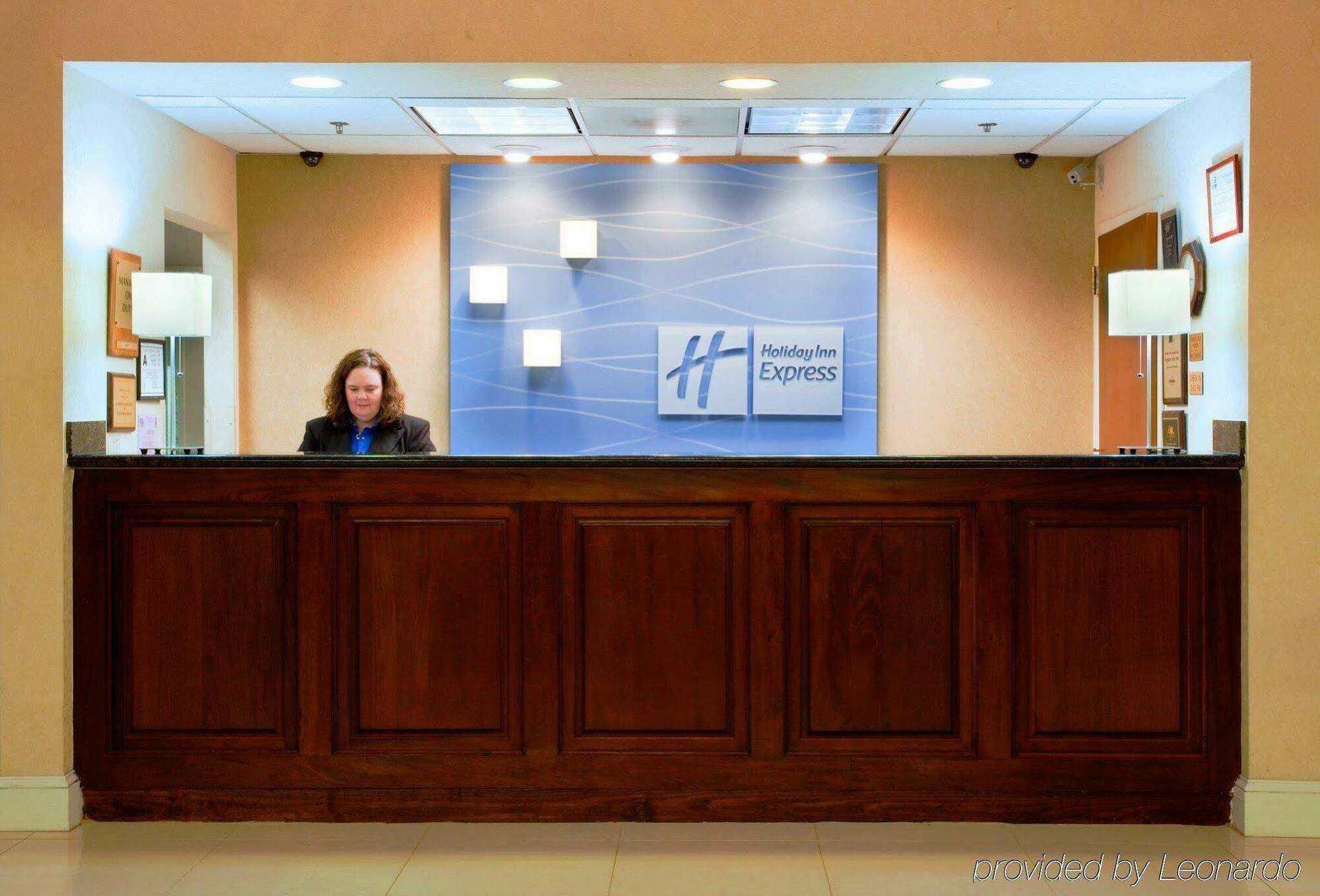 Holiday Inn Express Hillsborough-Durham Area By Ihg Exterior foto
