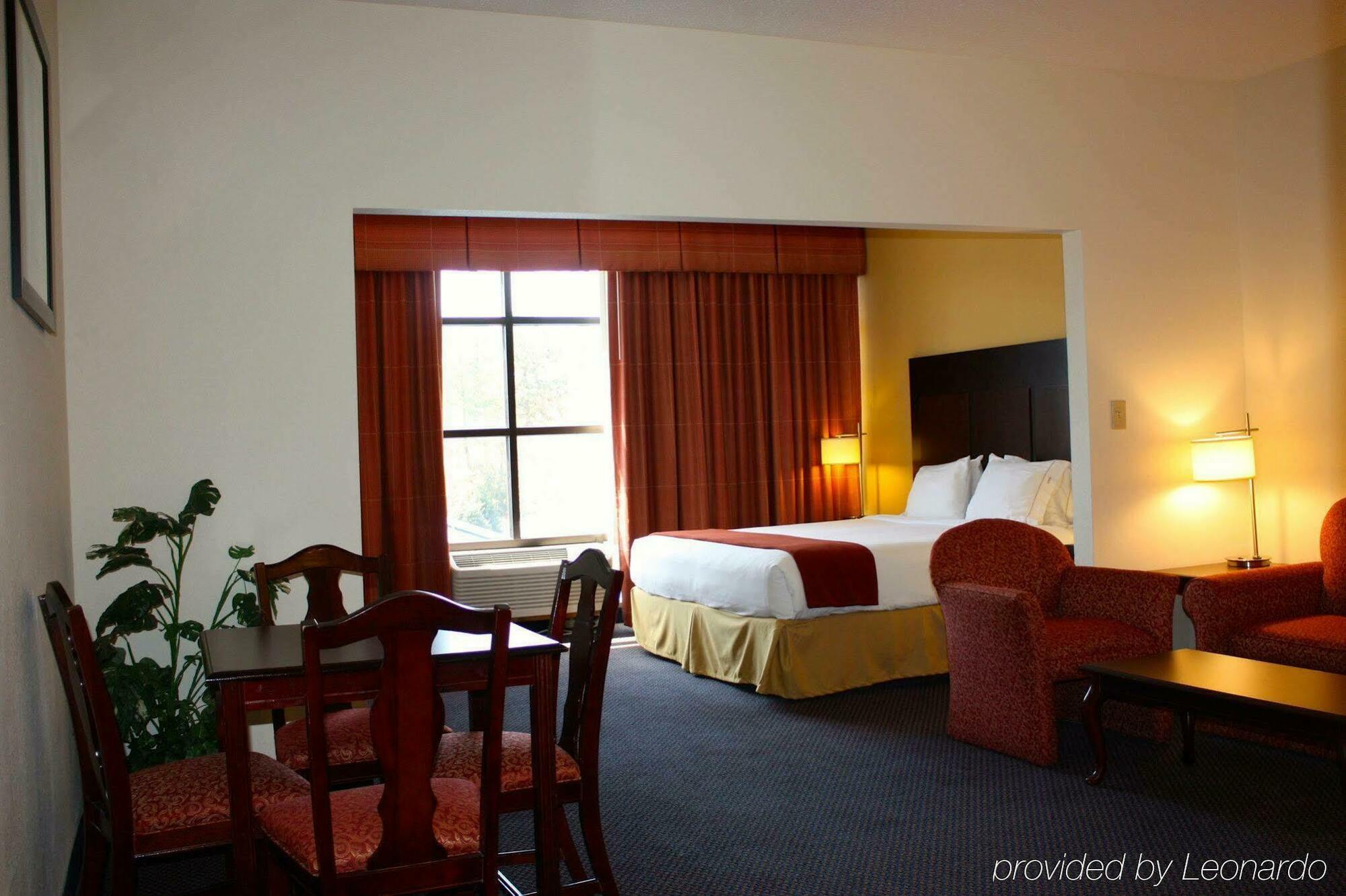 Holiday Inn Express Hillsborough-Durham Area By Ihg Exterior foto