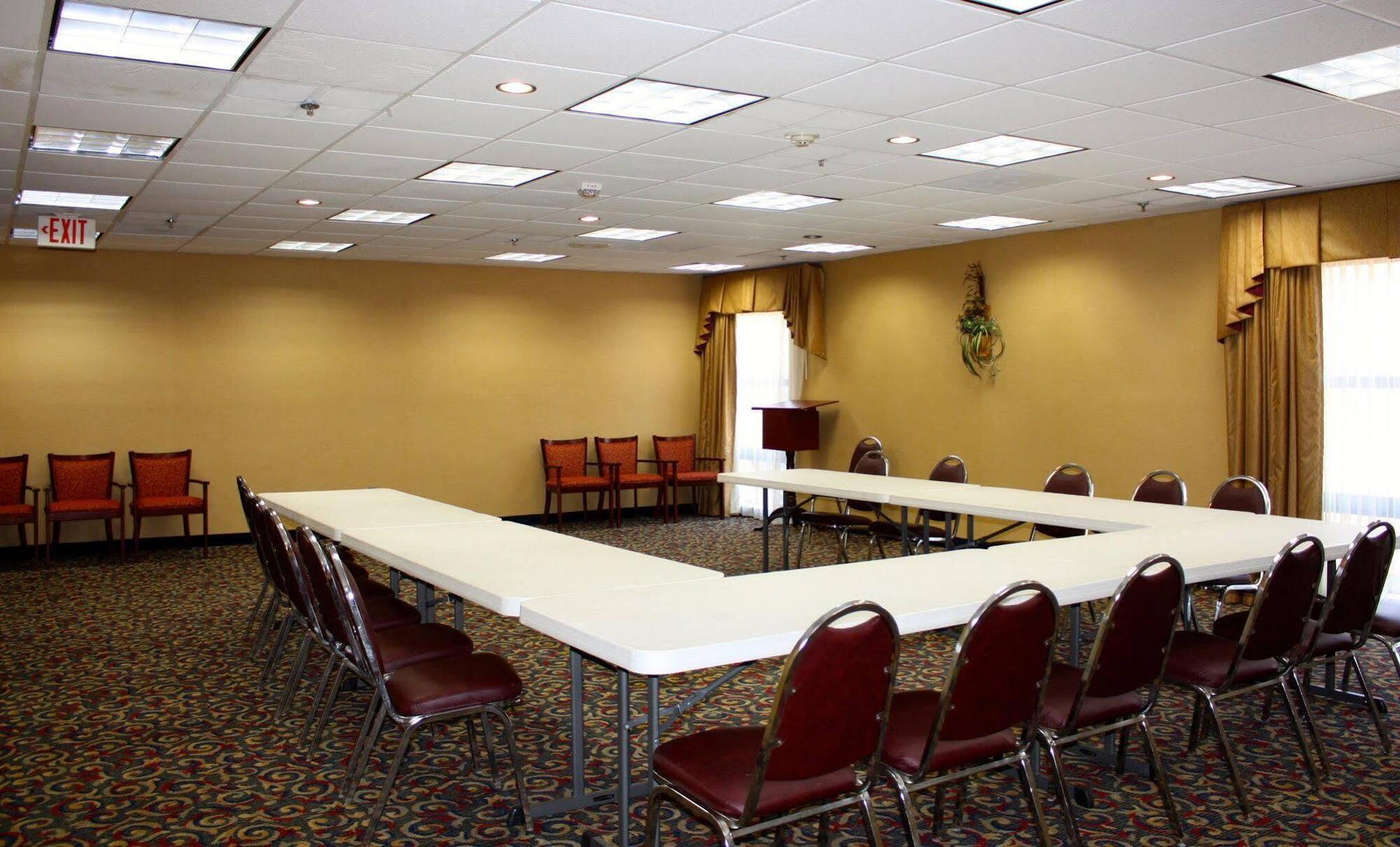 Holiday Inn Express Hillsborough-Durham Area By Ihg Exterior foto